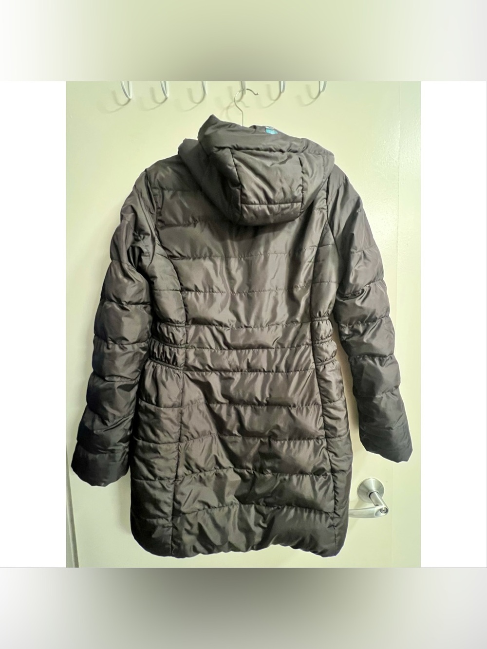 The North Face Women’s Black Hooded Long Puffer Coat - Picture 11 of 14